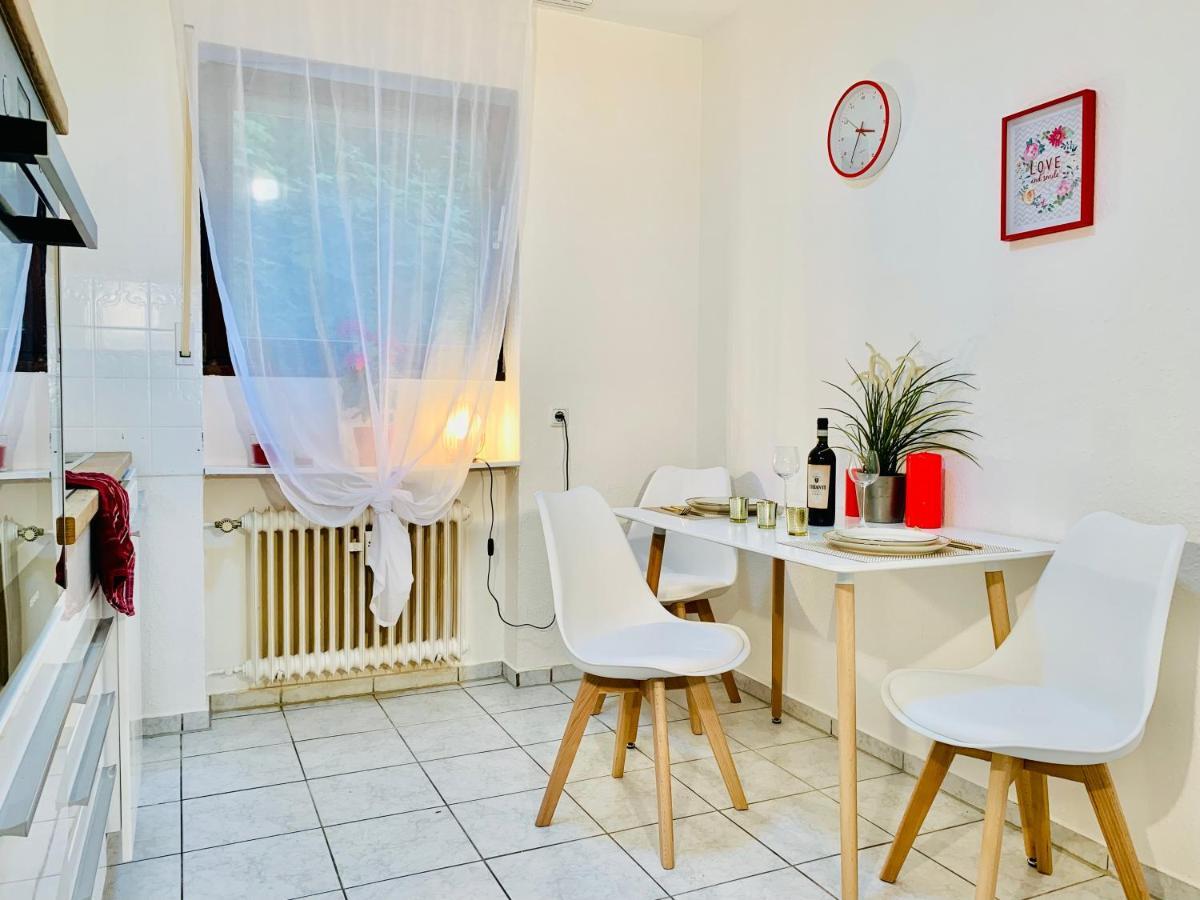 Schone, Gut Ausgestattete Wohnung Fur 1 Bis 4 Personen - Zentral Gelegen Bad Ems Exteriör bild