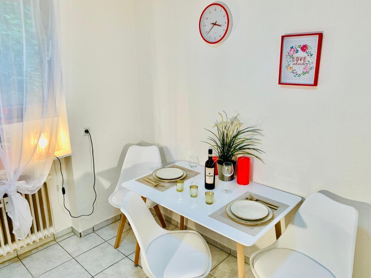 Schone, Gut Ausgestattete Wohnung Fur 1 Bis 4 Personen - Zentral Gelegen Bad Ems Exteriör bild