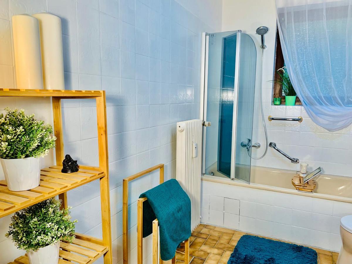 Schone, Gut Ausgestattete Wohnung Fur 1 Bis 4 Personen - Zentral Gelegen Bad Ems Exteriör bild